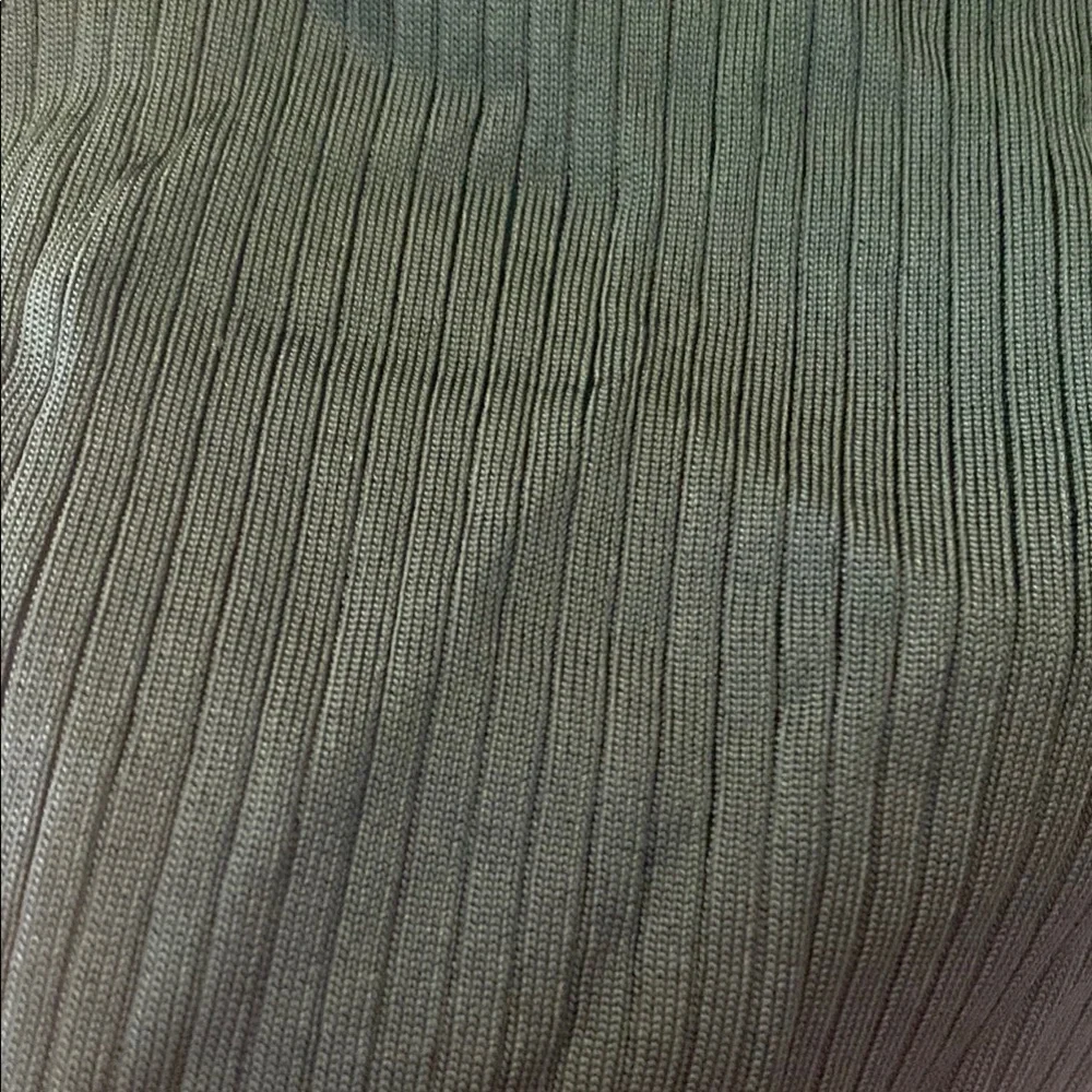 Abercrombie & Fitch Green Fitted Ribbed Long Sleeve Blouse - Picture 2 of 4